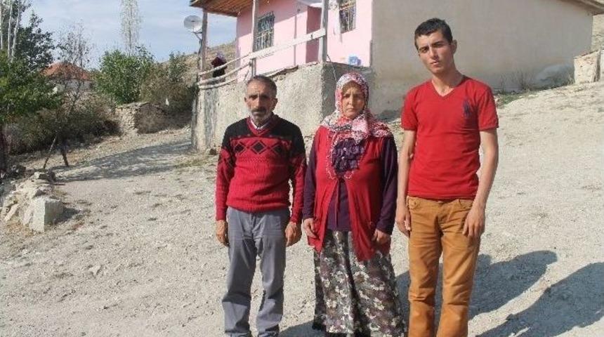 Kuduz Tilkinin Isırdığı &Ccedil;ocuk &Ouml;ld&uuml;