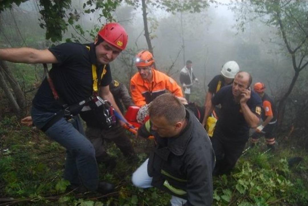 Otomobil Bolu Dağından U&ccedil;tu