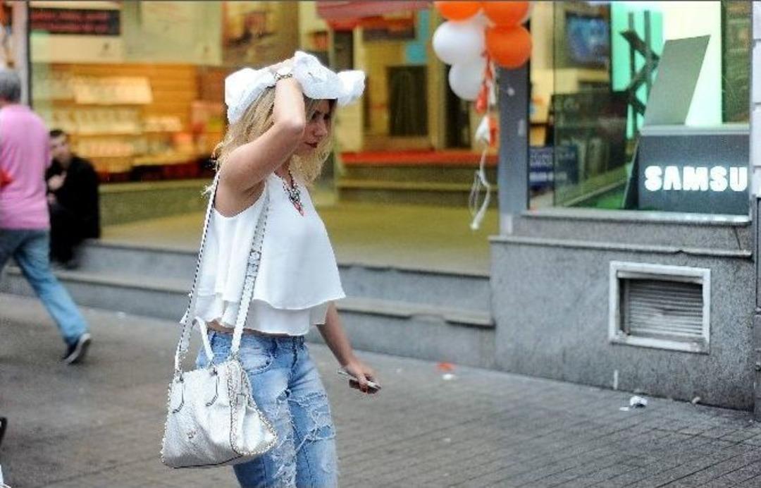 İstanbul&rsquo;da Beklenen Yağış Etkisini G&ouml;sterdi