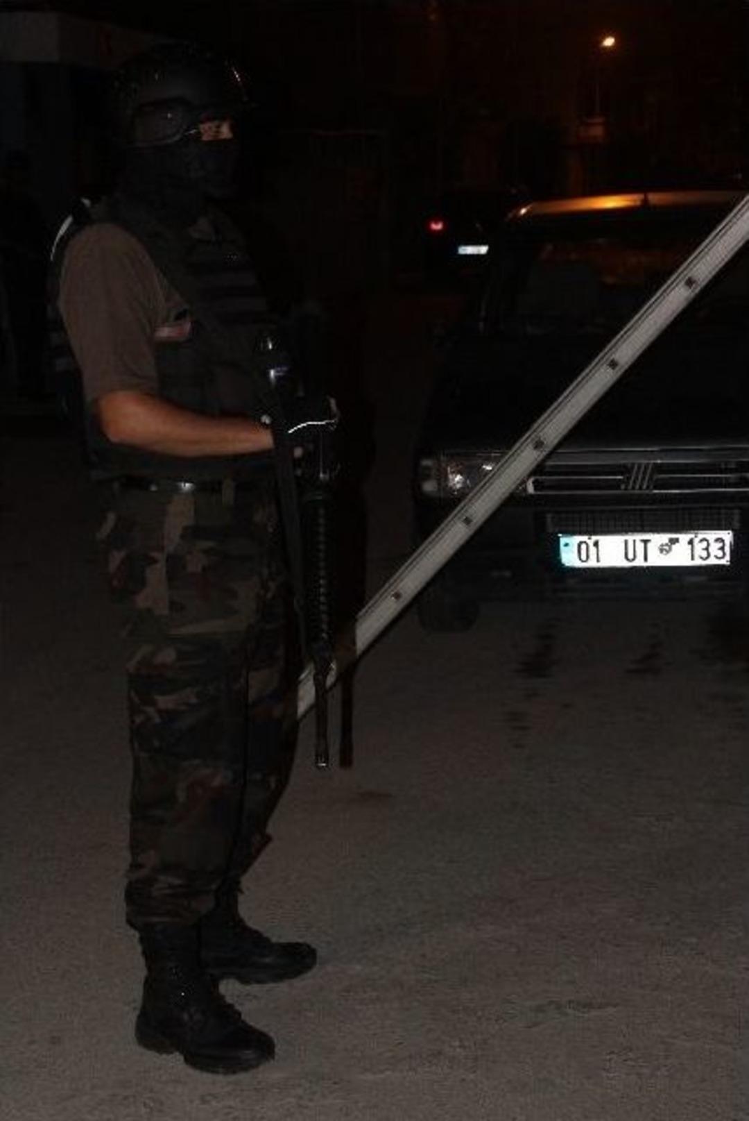 Şafak Vakti Bin 750 Polisle Narko-ter&ouml;r Operasyonu