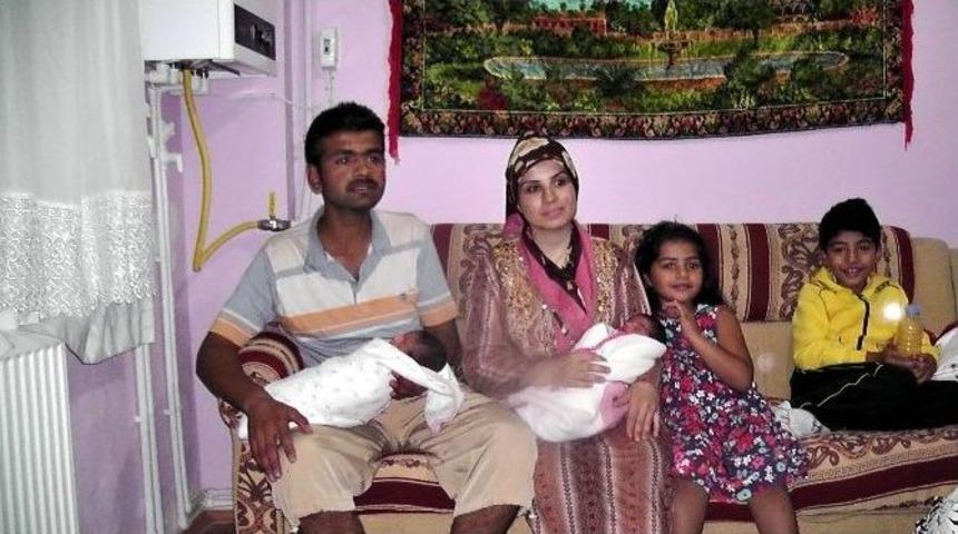 (özel Haber) Suriyeli Anne İkizleri İçin Yardım Bekliyor