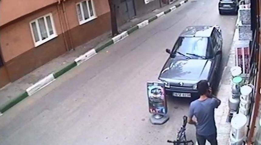 (özel Haber) Telefonla Konuşuyormuş Gibi Yapıp Bisiklet Çaldı