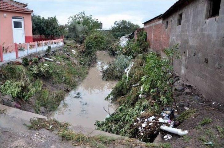 Sel Sularına Kapılan Yaşlı Kadın Aranıyor G5