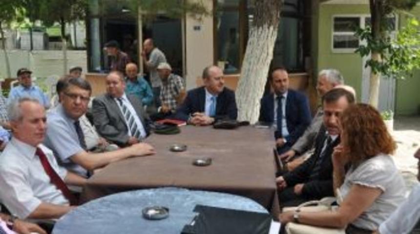 L&uuml;leburgaz Kaymakamı Yılmaz&rsquo;ın K&ouml;y Ziyaretleri Başladı