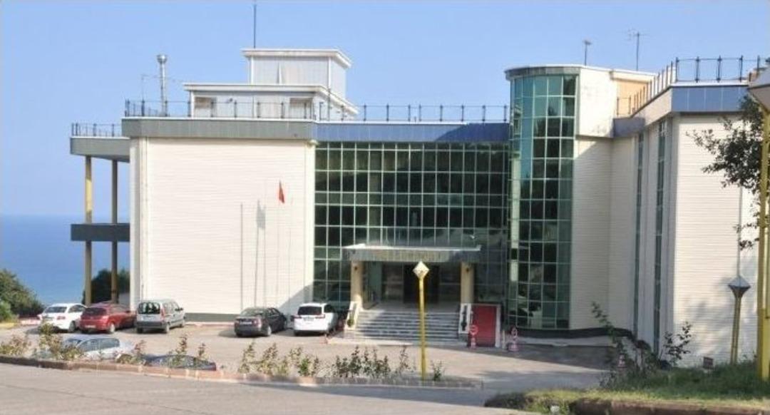 Om&uuml;&rsquo;de İhale