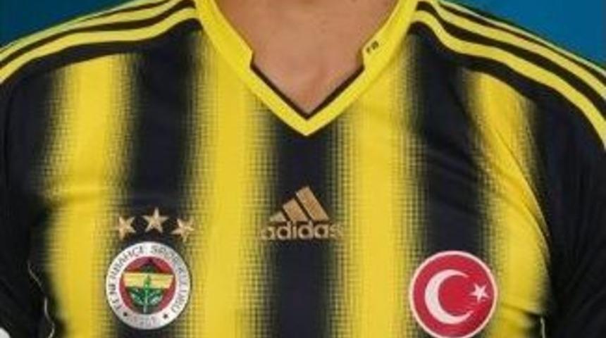Fenerbah&ccedil;eli Futbolcular D&uuml;zce&rsquo;de İmza Dağıtacak