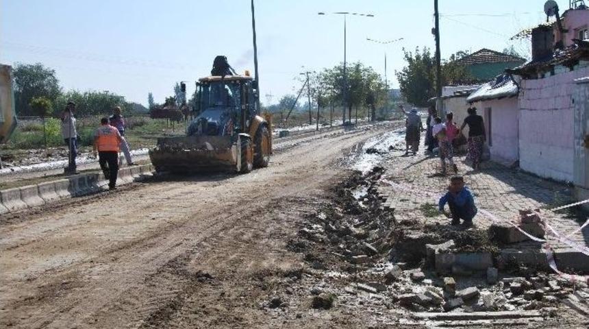 Ilıcabaşı&rsquo;nda Yaralar Sarılmaya Başladı