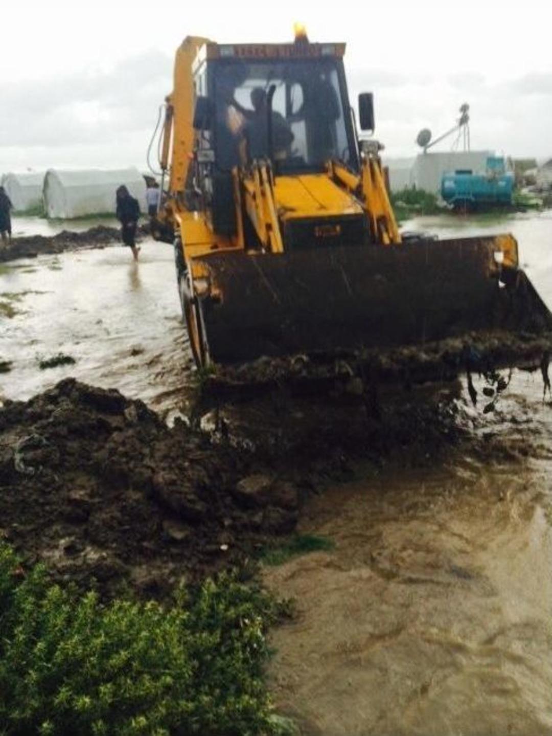 Bursa&rsquo;da Tarım İş&ccedil;ilerinin &Ccedil;adırları Sular Altında Kaldı