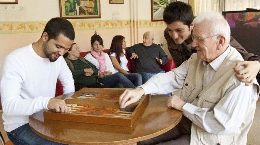 İzmir B&uuml;y&uuml;kşehir Belediyesi, Alzheimer&rsquo;e Karşı