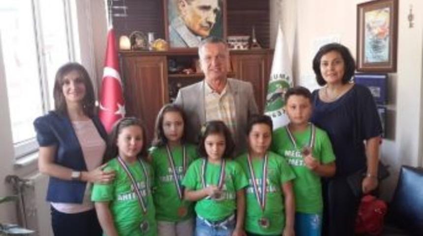 Olimpiyatlara Katılan Miniklerden Başkan Kantarcı&rsquo;ya Ziyaret