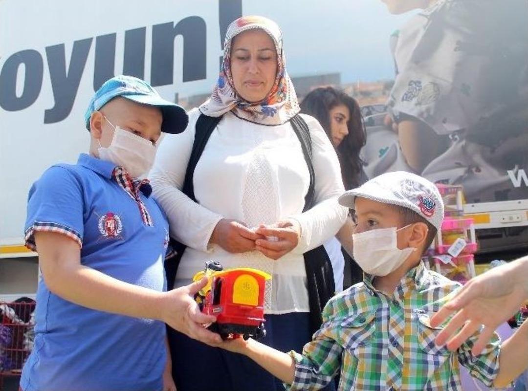 L&ouml;sev&rsquo;in &rsquo;iyilik Tır&rsquo;ı Mersin&rsquo;e Geldi