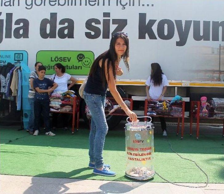 Lösev’in ’iyilik Tır’ı Mersin’e Geldi G4