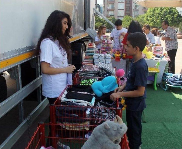 Lösev’in ’iyilik Tır’ı Mersin’e Geldi G5