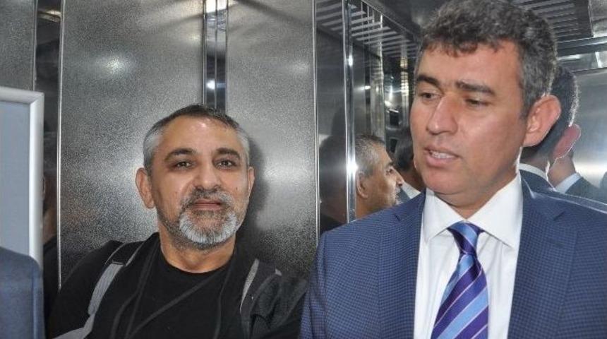 (&ouml;zel Haber) Barolar Birliği Başkanı Feyzioğlu Asans&ouml;rde Kaldı