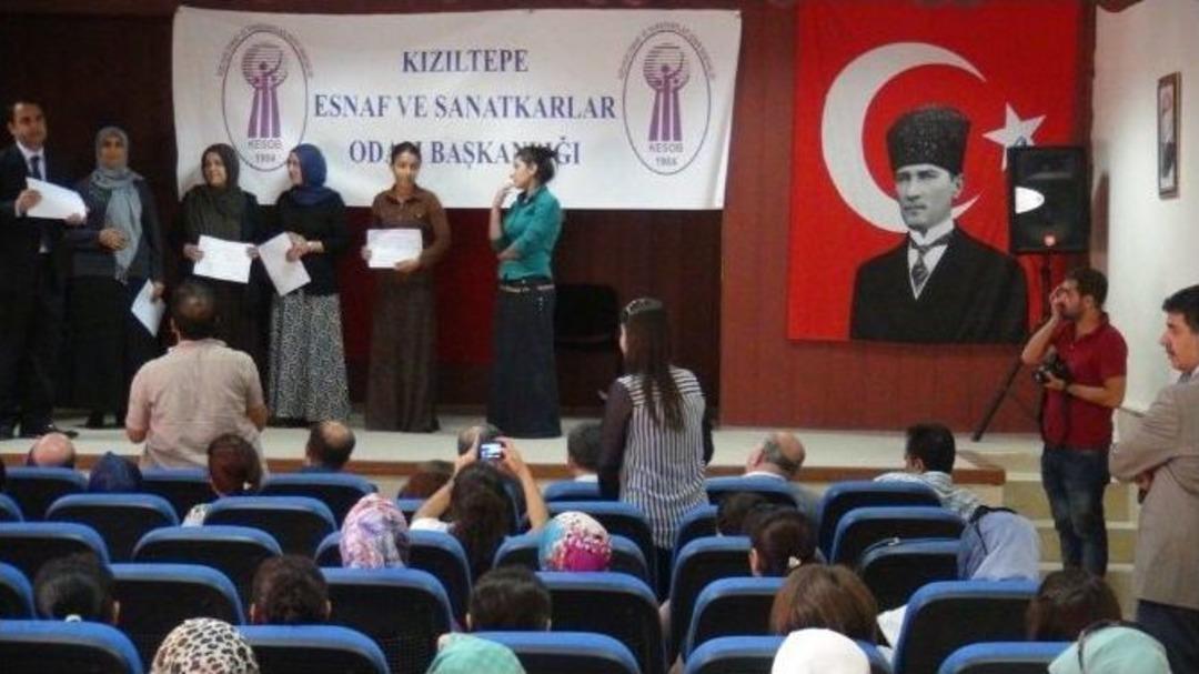 Kızıltepe&rsquo;de 100 Girişimci Kadına Sertifikaları Verildi