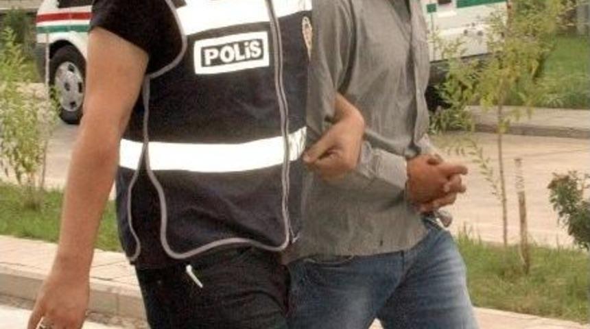 Uyuşturucu Tacirlerine Şafak Operasyonu: 7 G&ouml;zaltı