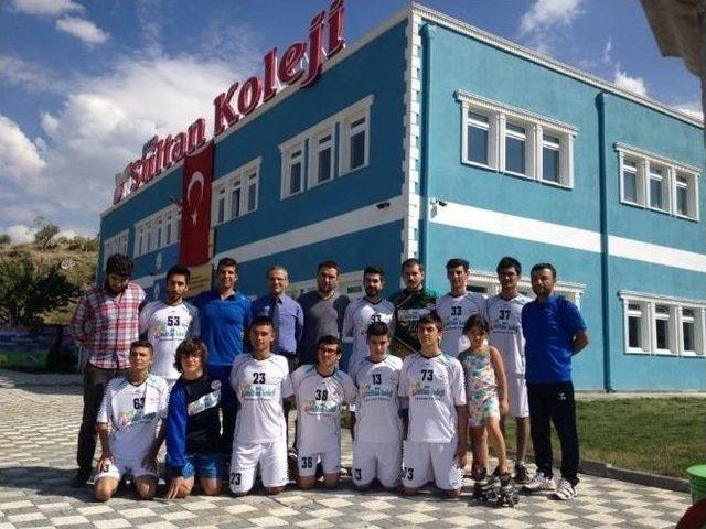 Kayseri Kvk Hentbol’dan Pivot Transferi