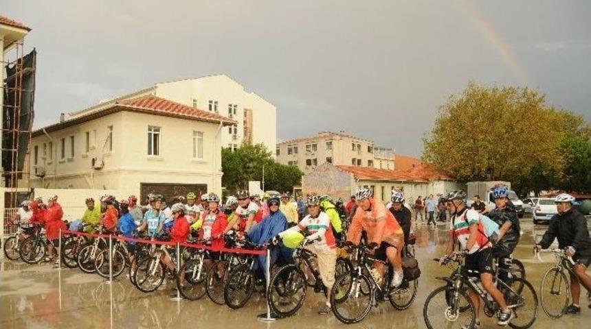 Kuruluştan Kurtuluşa Pedal &Ccedil;evirdiler