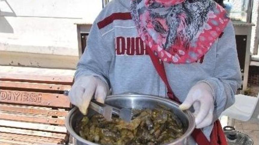 Engellilerden Protesto Gibi Kermes