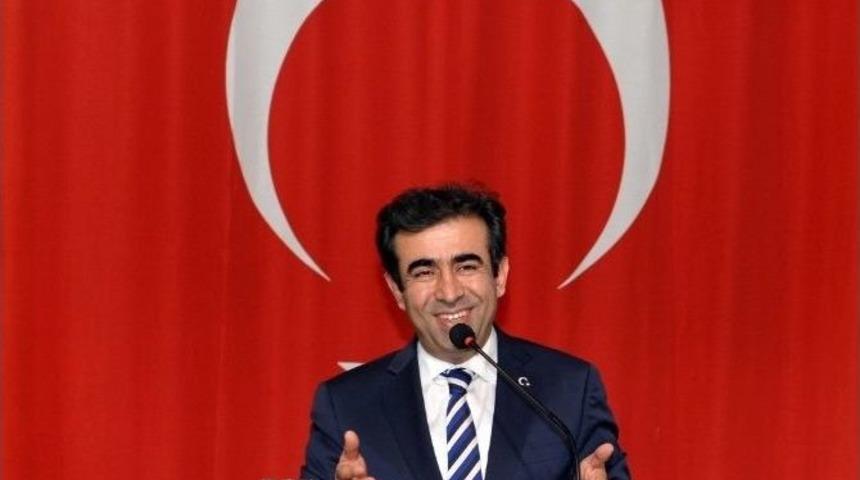 Vali G&uuml;zeloğlu Erdemlililerle Vedalaştı