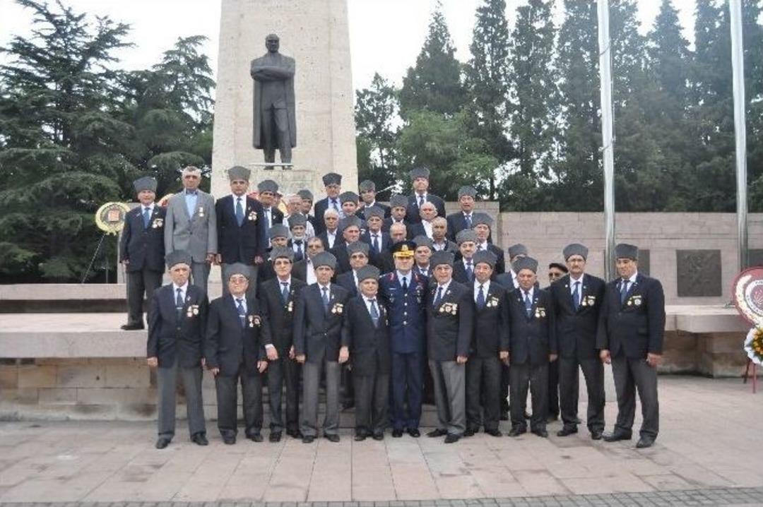 Gaziler G&uuml;n&uuml; Kutlandı