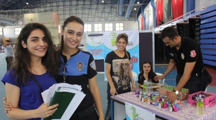 "ilk Adımda Dost Eli" Projesi