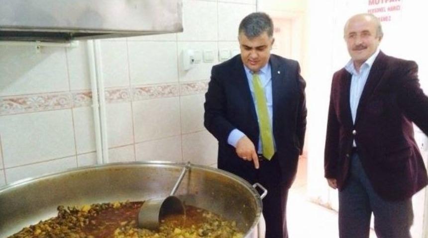 Başkan &Ouml;zg&uuml;ven Aş Ocağını İnceledi