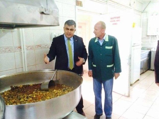 Başkan Özgüven Aş Ocağını İnceledi