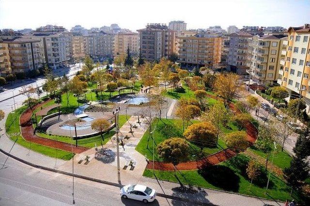 Şehitkamil Belediyesi Parkları Önemsiyor