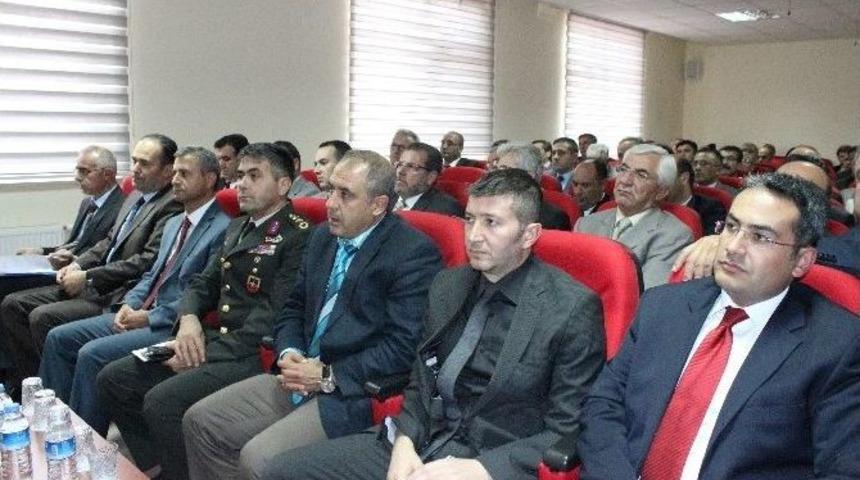 Kırşehir Valisi &Ouml;zdemir &Ccedil;akacak: