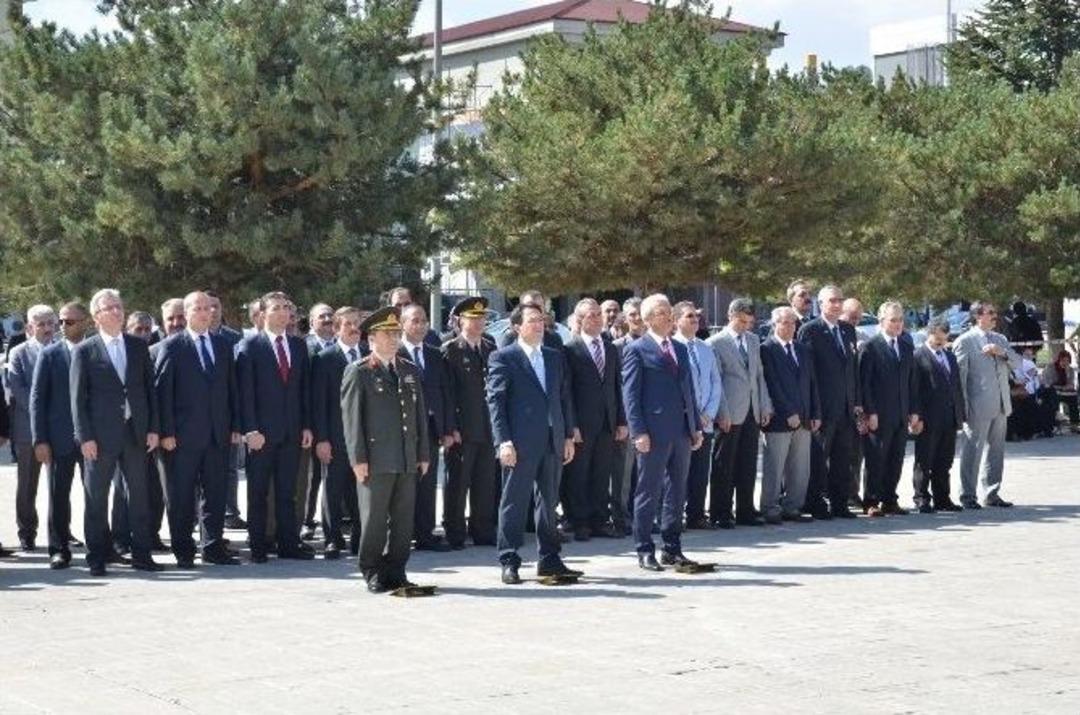 Gaziler G&uuml;n&uuml; Erzincan&rsquo;da Kutlandı