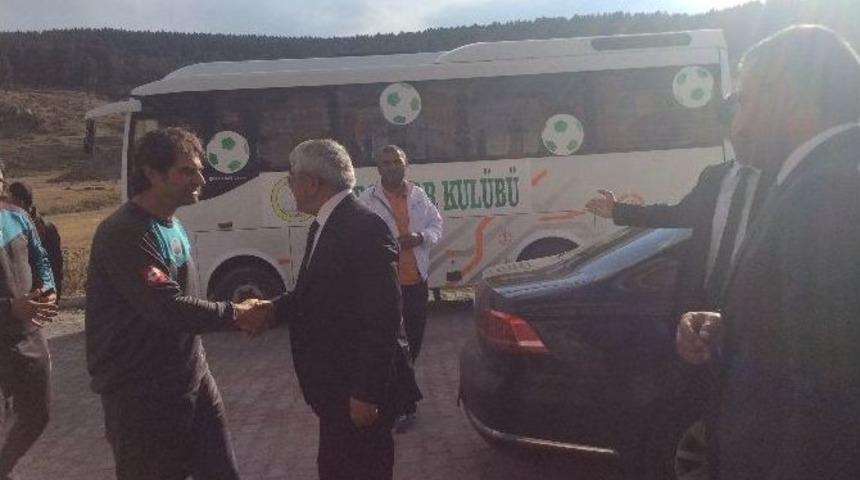 Belediye Başkanı Kara&ccedil;anta&rsquo;dan Karsspor&rsquo;a Ziyaret