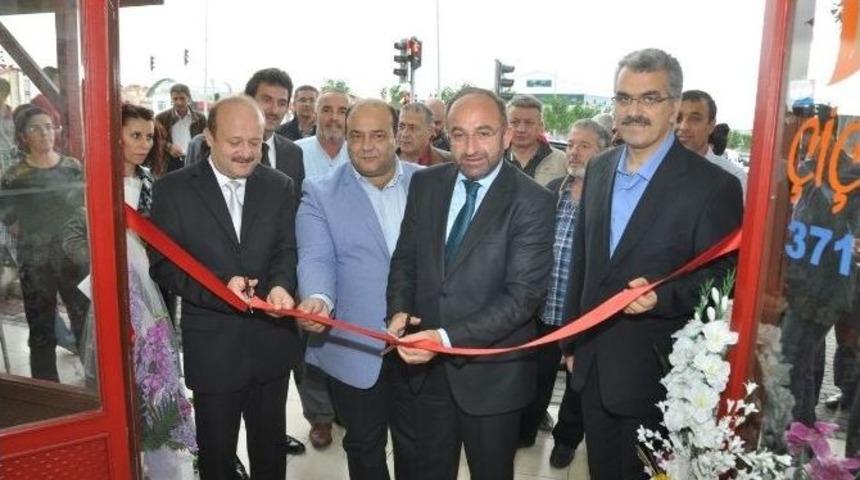 Başkan &Uuml;z&uuml;lmez, A&ccedil;ılışlara Katıldı