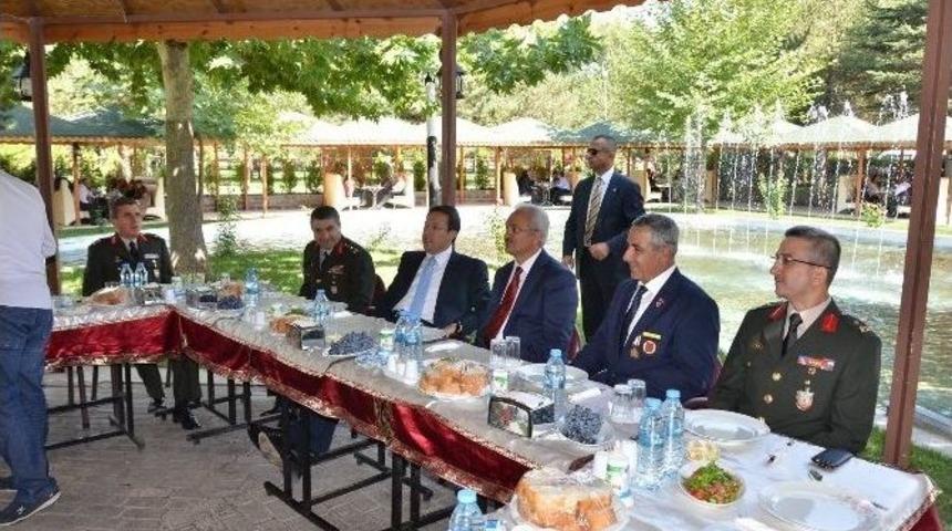 İl Protokol&uuml; Gaziler İle Biraraya Geldi