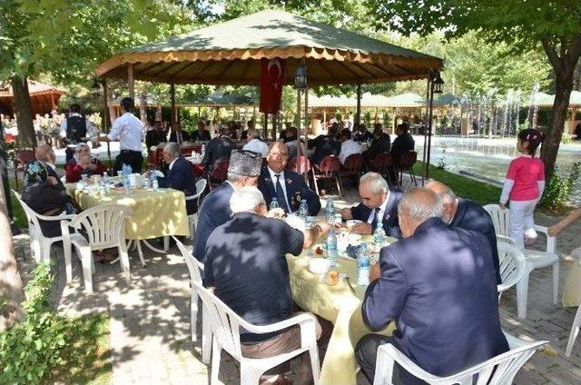 İl Protokolü Gaziler İle Biraraya Geldi