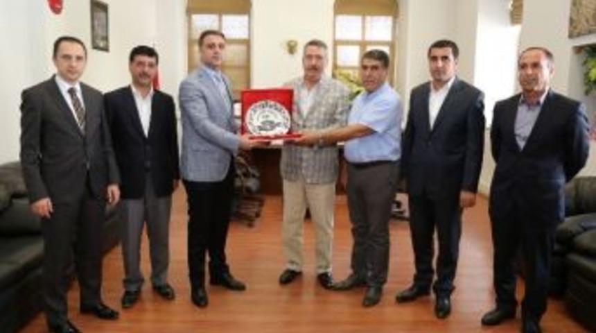 Vali Kıra&ccedil;&rsquo;tan Dtso&rsquo;ya Veda Ziyareti