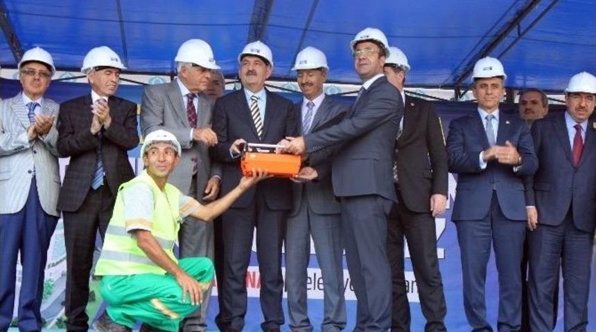 Bakan M&uuml;ezzinoğlu, Sultangazi&rsquo;de &ldquo;akıllı Hastane&rdquo;nin Temelini Attı