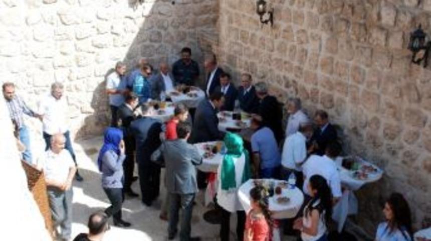 Artuklu &Uuml;niversitesi&rsquo;ne Bağlı Kuyumculuk Ve Takı Tasarım Programı A&ccedil;ıldı