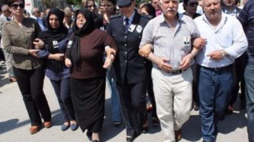 Şehit Babası Duruşmada G&ouml;zyaşlarını Tutamadı