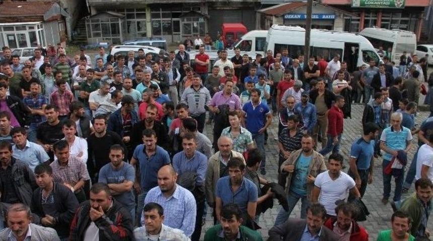 Ereğli&rsquo;de Madencilerin İşten &Ccedil;ıkartılmasına Tepki