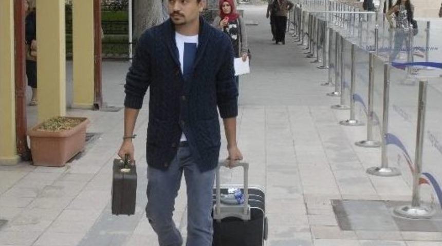 &Uuml;niversite &Ouml;ğrencileri Yht&rsquo;yi Tercih Ediyor