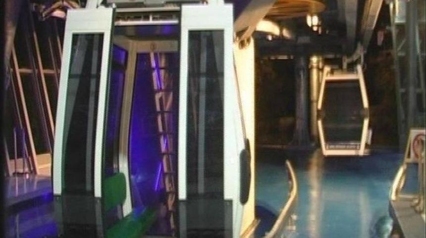 D&uuml;ğ&uuml;nde Atılan Havai Fişek Teleferikte Patladı