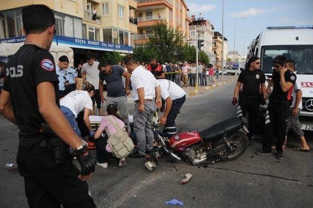 Motosiklet Ters Yöne Girip Kamyonetle Çarpıştı: 2 Ağır Yaralı