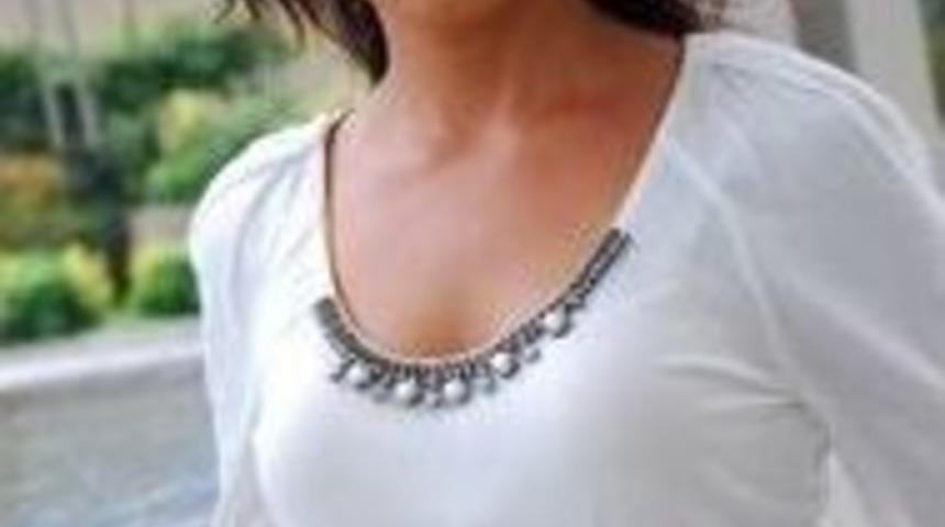 &Uuml;nl&uuml; Oyuncunun K&ouml;peği &Ouml;l&uuml; Bulundu