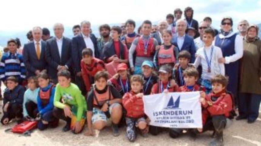 Yelken Yarışında Ödüller Verildi