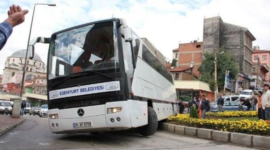 Bolu&rsquo;da Otob&uuml;s Ref&uuml;je Daldı