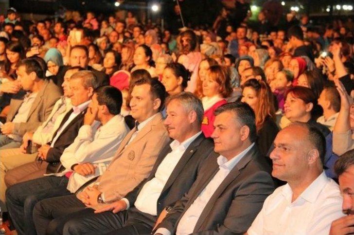 Saruhanlı’da Burcu Güneş Rüzgarı Esti G3