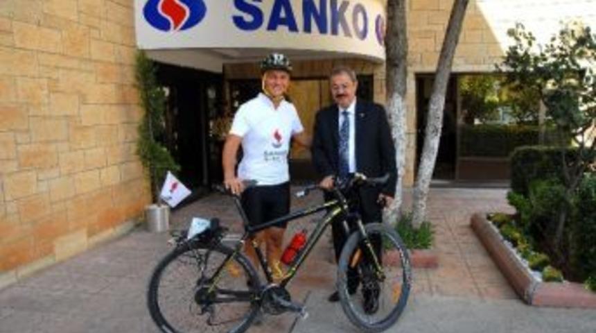 Adil Sani Konukoğlu&rsquo;ndan Ovayolu&rsquo;na Kutlama