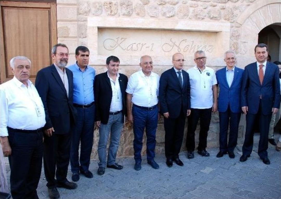 Midyat, T&uuml;rkiye&rsquo;de G&ouml;rev Yapan 65 &Uuml;lkenin B&uuml;y&uuml;kel&ccedil;isini Ağırladı