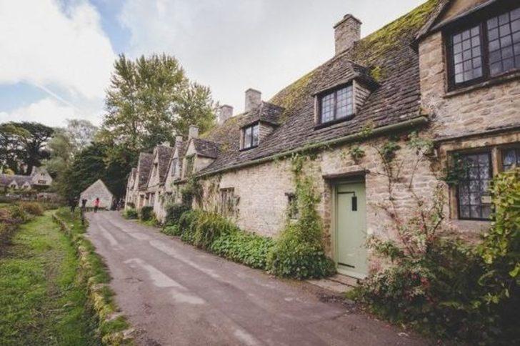 6- İNGİLTERE'NİN İKONİK SİMGESİ: BIBURY
